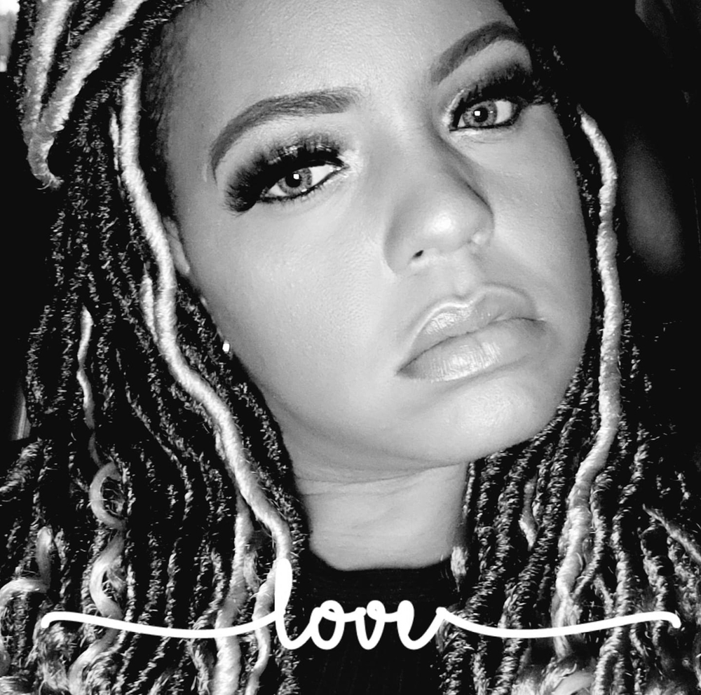 Meet your Posher, Lakeshia